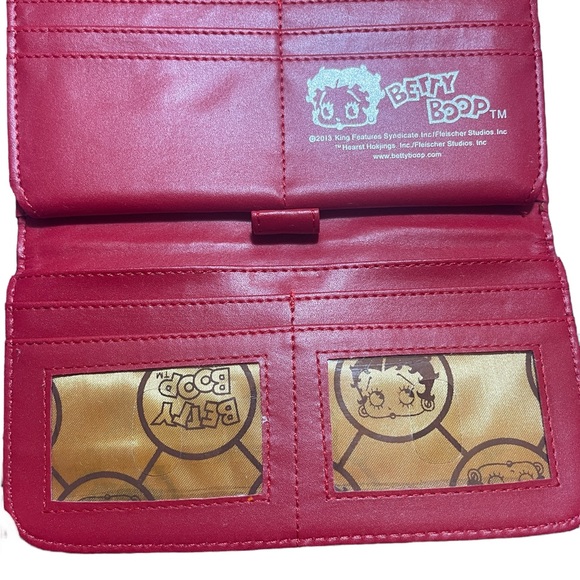 Betty Boop Large Zip Around Wallet & Checkbook Holder - Picture 14 of 14